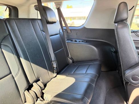 Used 2019 Chevrolet Suburban LT w/ Max Trailering Package image 32