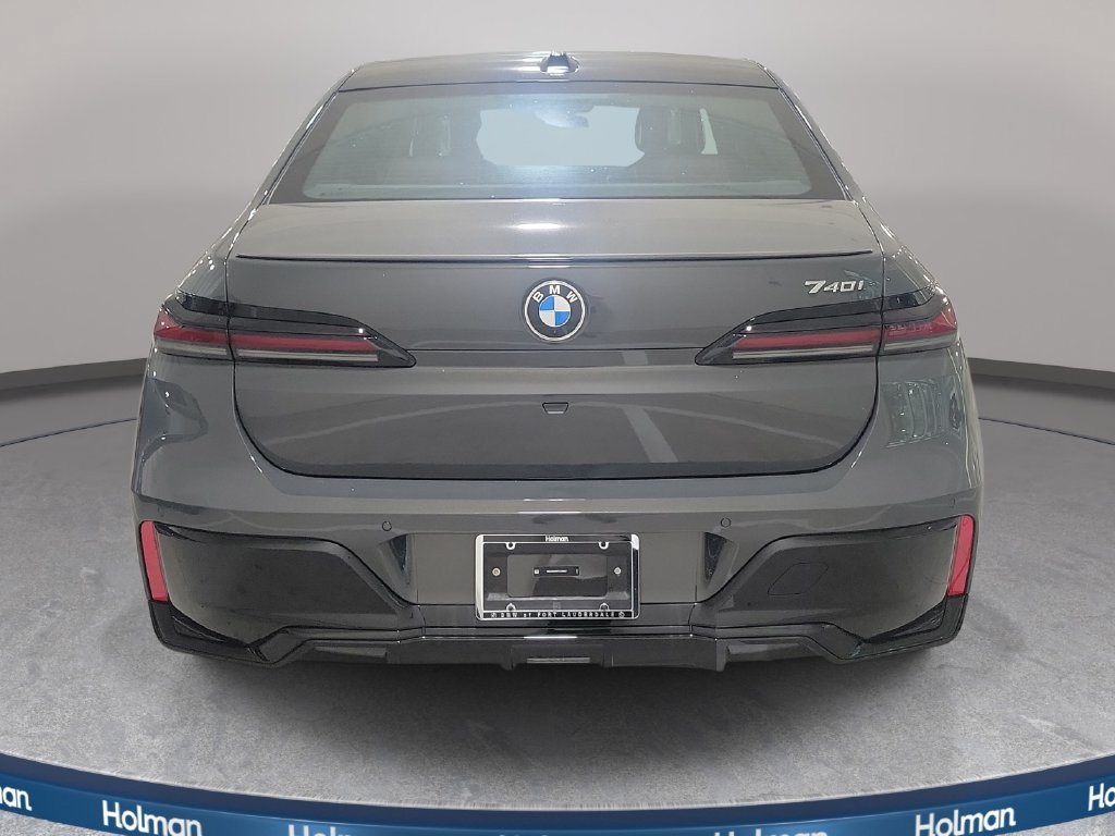 New 2026 BMW 740i w/ Executive Package RWD image 6