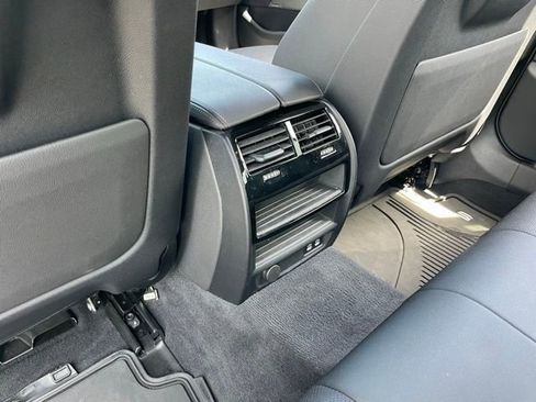 Used 2021 BMW 540i xDrive w/ M Sport Package image 8