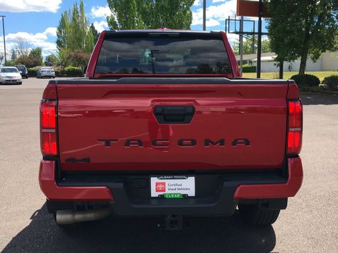 Used 2025 Toyota Tacoma SR5 AWD/4WD image 6