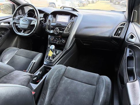 Used 2017 Ford Focus RS AWD/4WD image 20