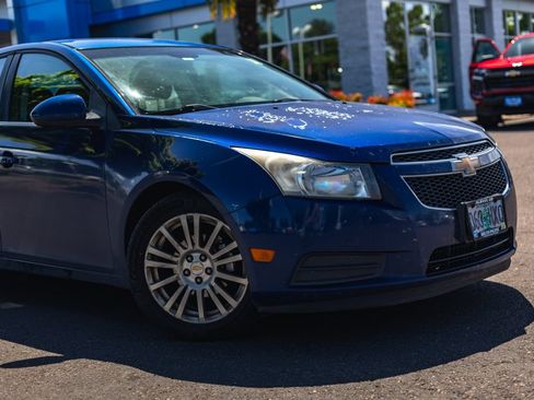 Used 2012 Chevrolet Cruze Eco FWD image 3