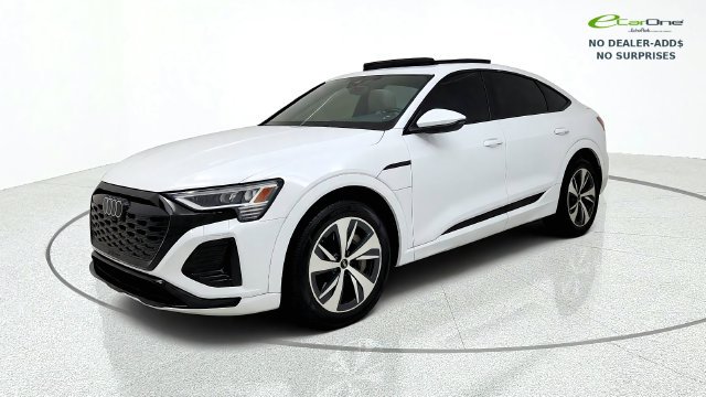 Used 2024 Audi Q8 e-tron Premium AWD/4WD image 3