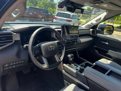 Used 2023 Toyota Tundra Limited AWD/4WD image 9