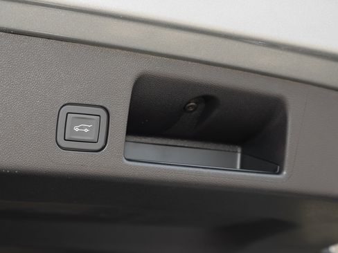 New 2026 Chevrolet Equinox EV RS image 35