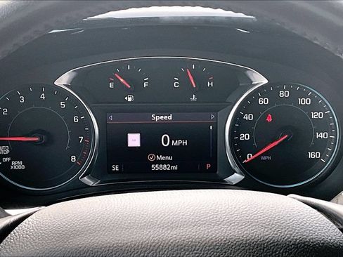 Used 2022 Chevrolet Traverse RS FWD image 13