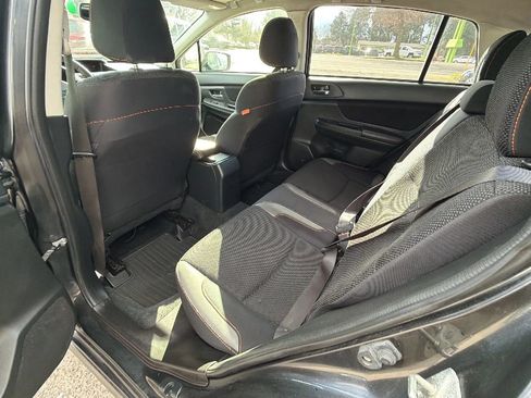 Used 2016 Subaru Crosstrek 2.0i Premium w/ Moonroof Package image 10