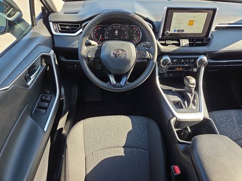Used 2025 Toyota RAV4 XLE image 11