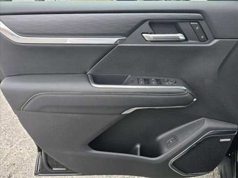 New 2026 GMC Acadia Elevation image 8