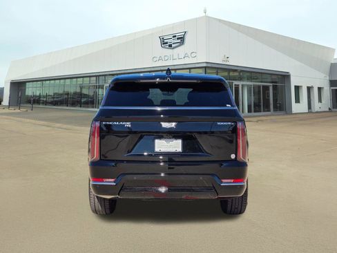 New 2026 Cadillac Escalade IQ Luxury 1 w/ LPO, Floor Liner Package AWD/4WD image 5