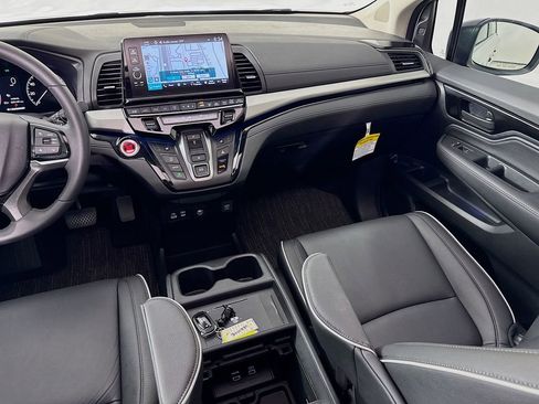 Used 2026 Honda Odyssey Touring image 32