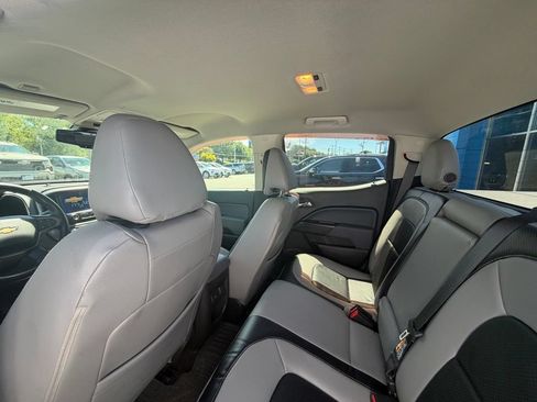 Used 2015 Chevrolet Colorado Z71 AWD/4WD image 19
