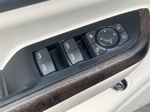 Used 2022 GMC Acadia Denali w/ Trailering Package image 27