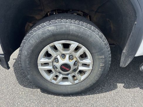 Used 2023 GMC Sierra 2500 SLE w/ SLE Convenience Package image 11