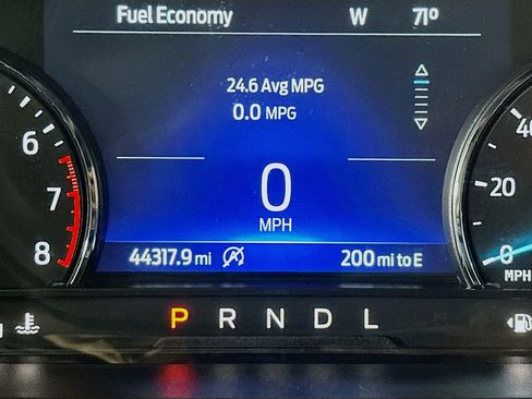 Used 2024 Ford Explorer XLT w/ Equipment Group 202A image 19