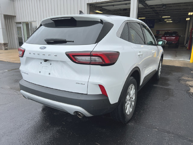 Used 2023 Ford Escape Active w/ Tech Pack #2 AWD/4WD image 10