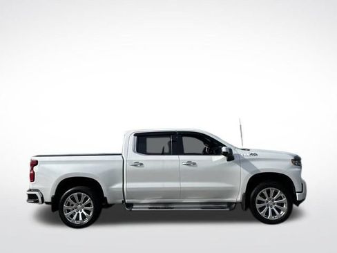 Used 2020 Chevrolet Silverado 1500 High Country w/ Technology Package AWD/4WD image 18