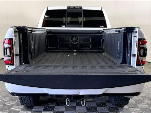 Used 2021 RAM 2500 Laramie w/ Night Edition image 38