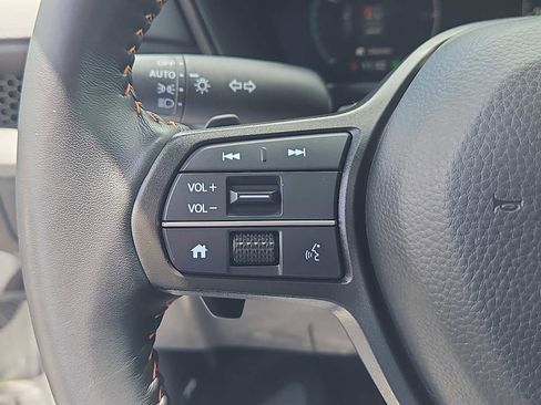Used 2025 Honda CR-V Sport-L image 18