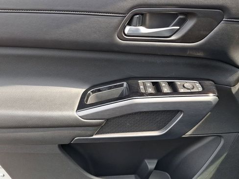 Certified 2023 Nissan Pathfinder SL image 13