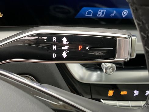 New 2025 Cadillac Lyriq Luxury image 24