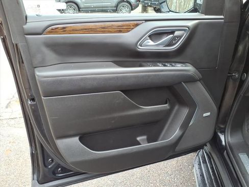 Used 2024 Chevrolet Tahoe Premier AWD/4WD image 21