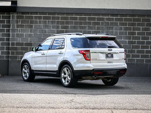 Used 2014 Ford Explorer Limited w/ Equipment Group 301A AWD/4WD image 3