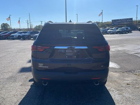 Used 2022 Chevrolet Traverse LT FWD image 5