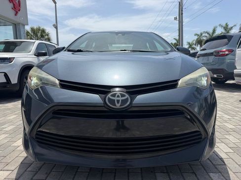 Used 2018 Toyota Corolla LE FWD image 2