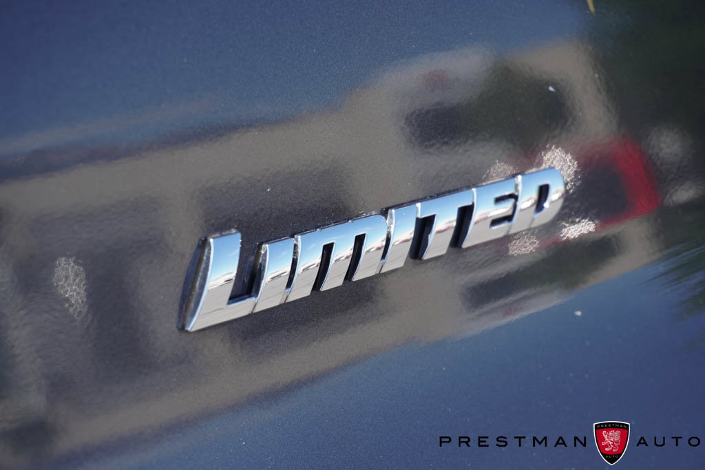 Used 2023 Toyota 4Runner Limited AWD/4WD image 5