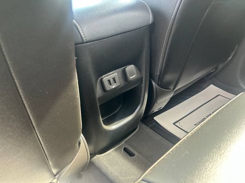 Used 2021 Chevrolet Colorado Z71 AWD/4WD image 25