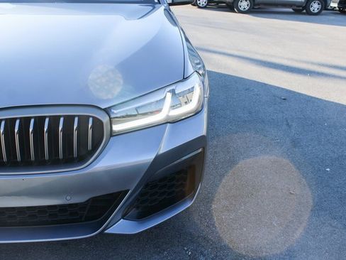 Used 2021 BMW M550i xDrive image 43