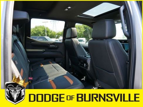 Used 2024 GMC Sierra 1500 AT4 w/ Technology Package AWD/4WD image 17