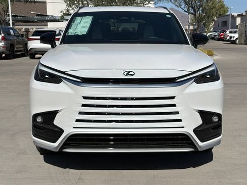New 2026 Lexus TX 500h AWD image 5