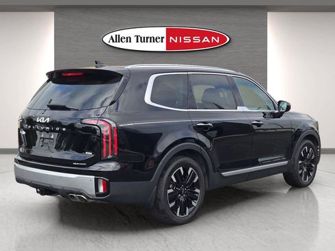 Used 2024 Kia Telluride SX w/ Towing Package image 11