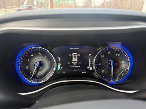 New 2026 Chrysler Pacifica Select image 20