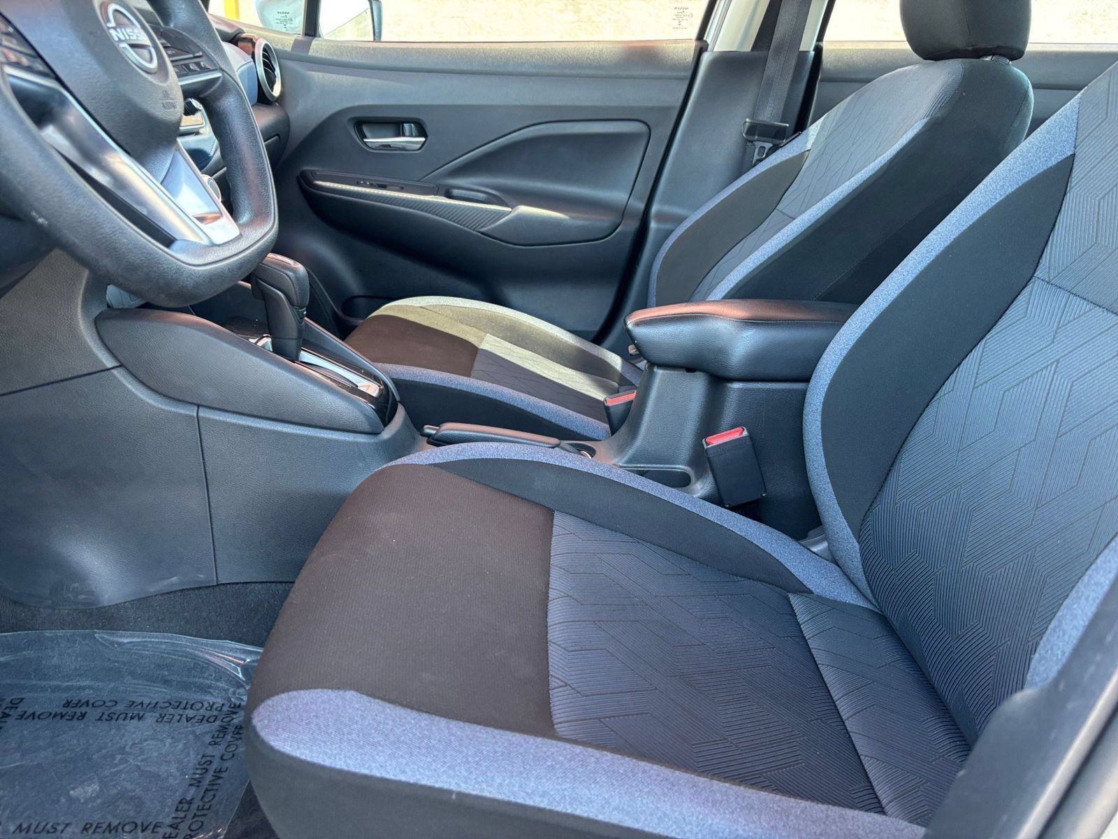 Used 2025 Nissan Versa SV FWD image 24