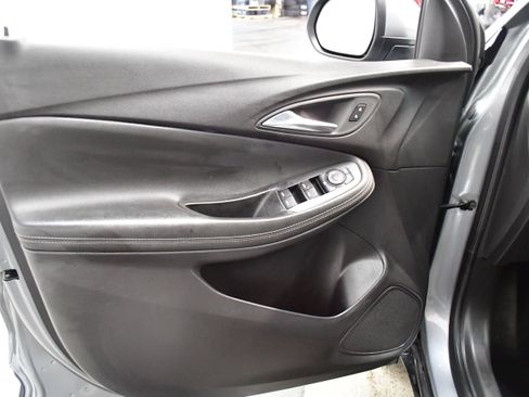 Used 2025 Buick Encore GX Preferred FWD image 17