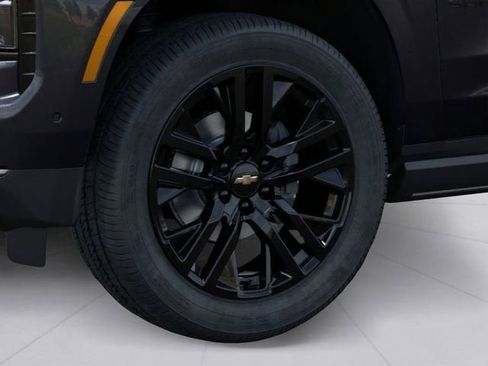 New 2026 Chevrolet Suburban Premier AWD/4WD image 7