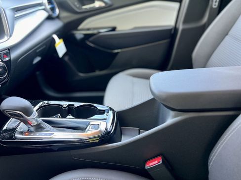 New 2025 Chevrolet Trax LT w/ Driver Confidence Package image 20