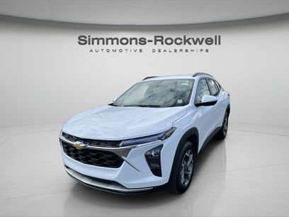 Used 2025 Chevrolet Trax LT w/ LT Convenience Package