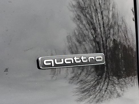 Used 2025 Audi Q5 Premium Plus w/ Premium Plus image 33