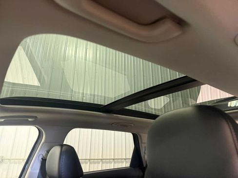 Used 2023 Kia Sorento S w/ Panoramic Sunroof Package AWD/4WD image 22