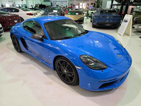 Used 2023 Porsche 718 Cayman w/ Premium Package RWD image 74