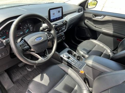 Certified 2022 Ford Escape SEL AWD/4WD image 18