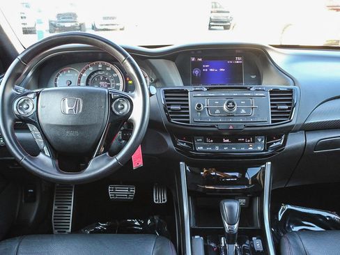 Used 2017 Honda Accord Sport Special Edition image 16