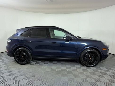Certified 2026 Porsche Cayenne Coupe AWD/4WD image 9