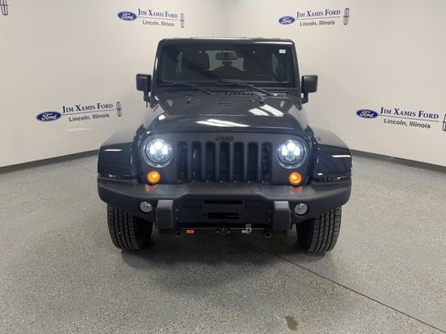 Used 2018 Jeep Wrangler Unlimited Sport AWD/4WD image 2