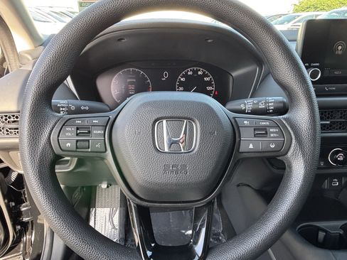 Used 2025 Honda HR-V LX image 24