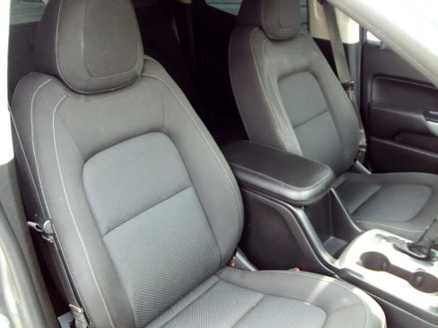 Used 2019 Chevrolet Colorado LT RWD image 37
